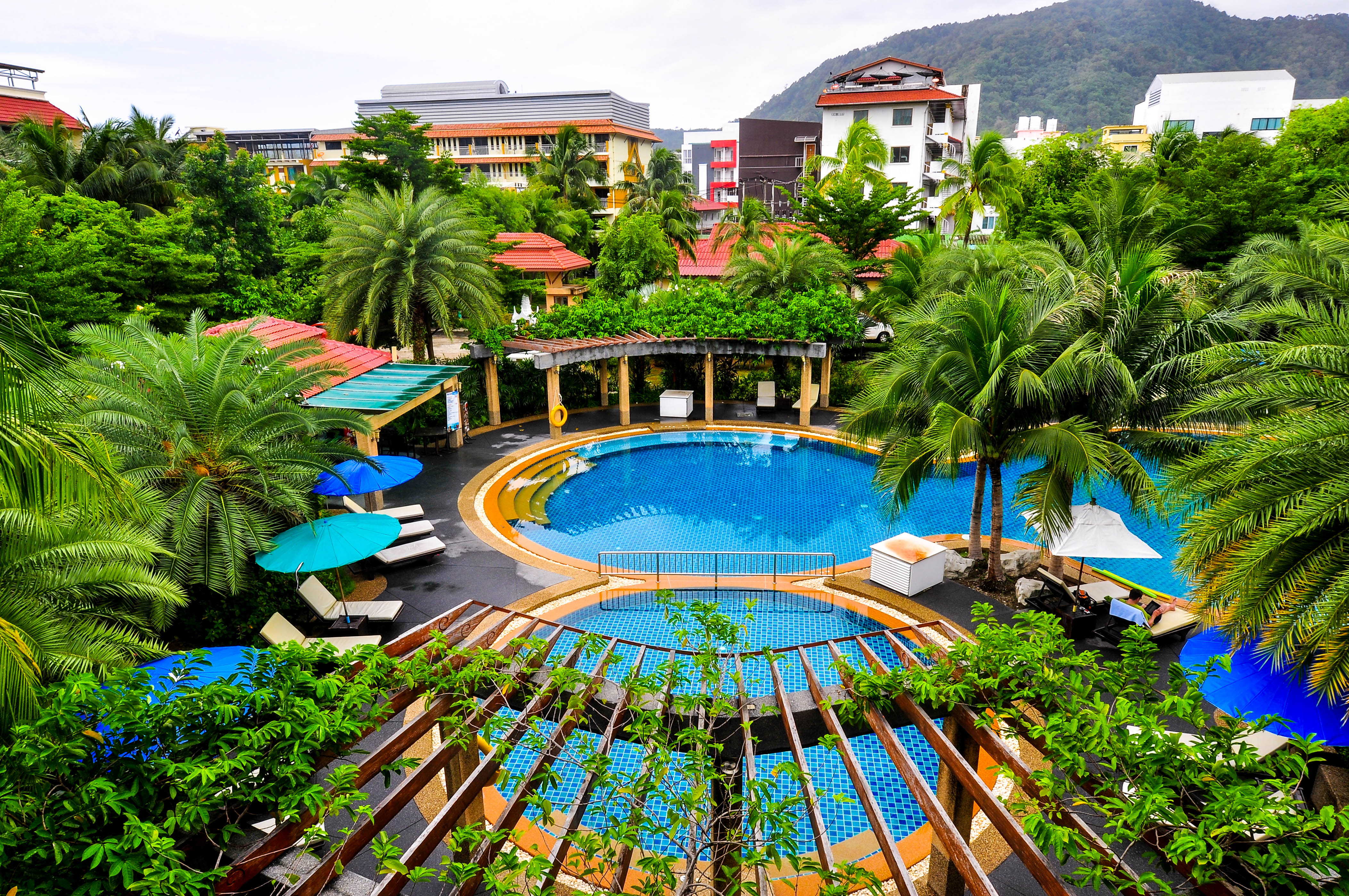 Mar resort. R-Mar Resort & Spa 3*. R Mar Resort Spa Hotel Пхукет. R-Mar Resort and Spa. Villa Jintana Phuket.