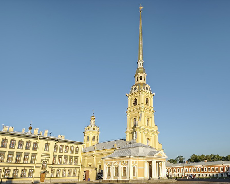 Петропавловский собор в санкт петербурге фото Экскурсия в Петропавловскую крепость (собор и тюрьма) и посещение крейсера "Авро