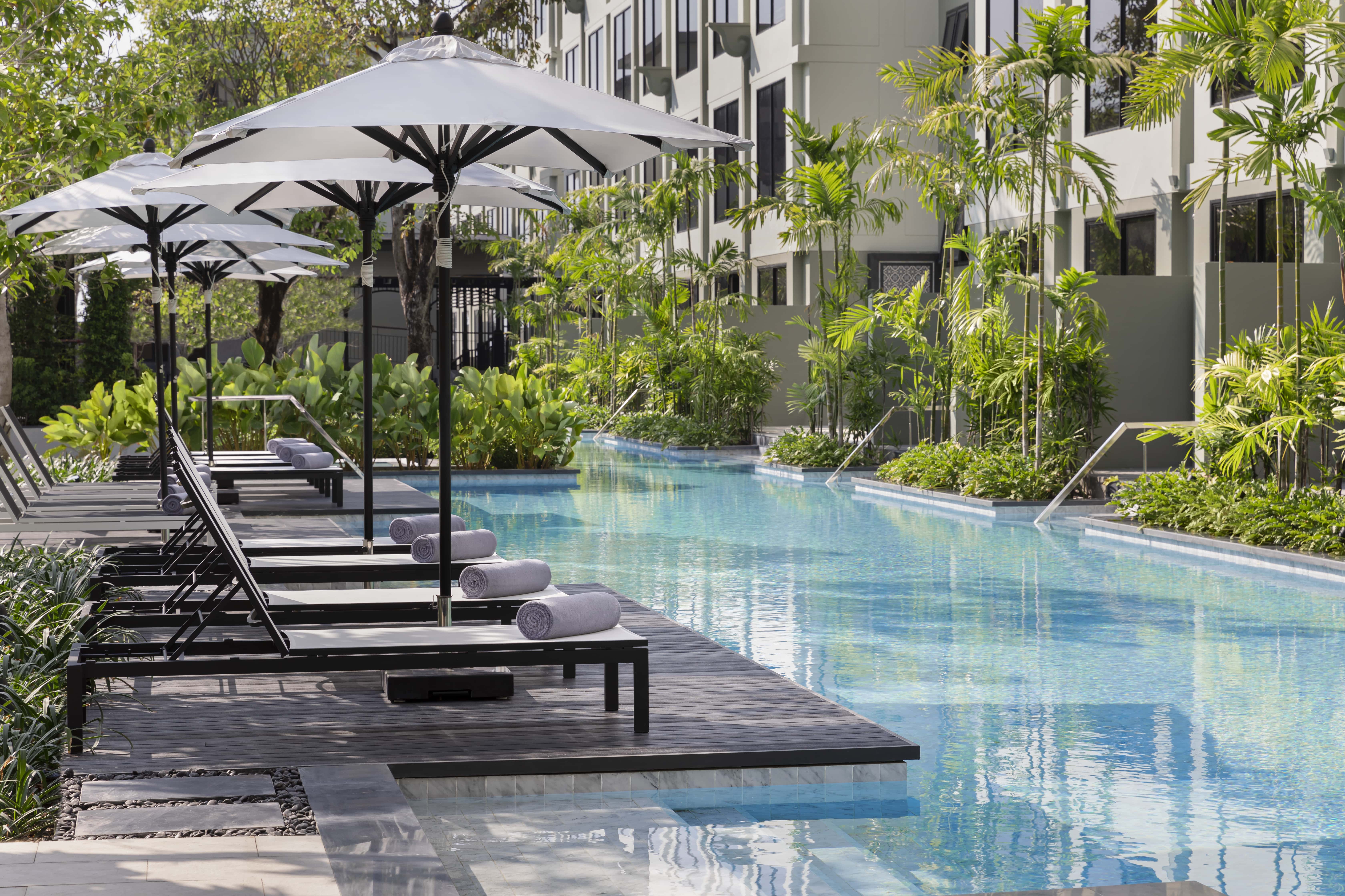 Пхукет отели отзывы туристов 2023. Шератон Пхукет Патонг. Four points by Sheraton Phuket. Four points by Sheraton Phuket Patong 4*. Отель Phuket Patong Beach.