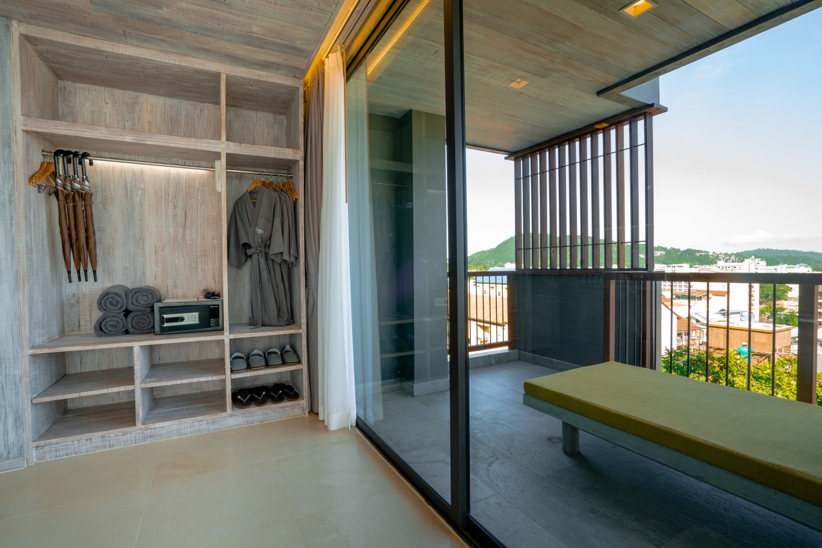 Dinso Resort 4*. Dinso Resort Villas Phuket. Dinso Resort Phuket. Dinso Phuket 4 Patong vignette collection Resort Villas.