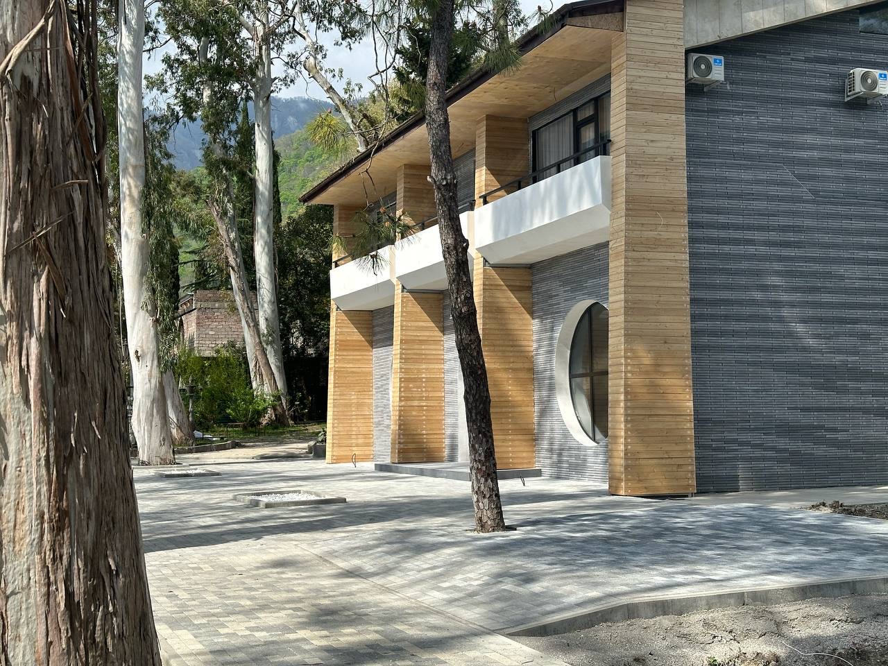 Arma park hotel spa абхазия. Отель апра в гагре. Отель апра в гагре. Гостевой дом рицца гагры. Отель апра в гагре.