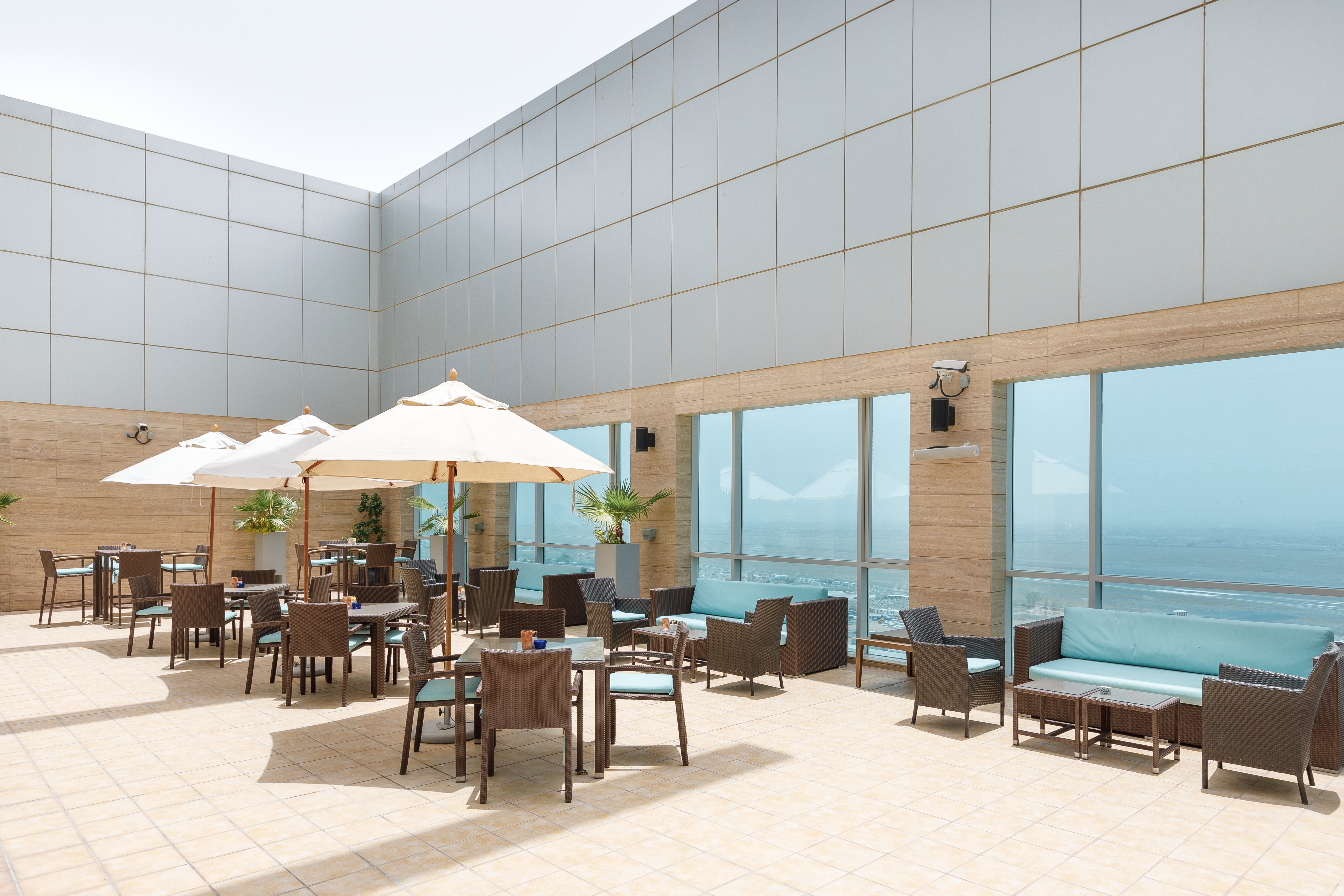 Royal m Hotel Fujairah 5. Отель Royal m Hotel Fujairah Mall Фуджейра ОАЭ. Отель Фуджейра новый 2022 года. Royal hotel фуджейра