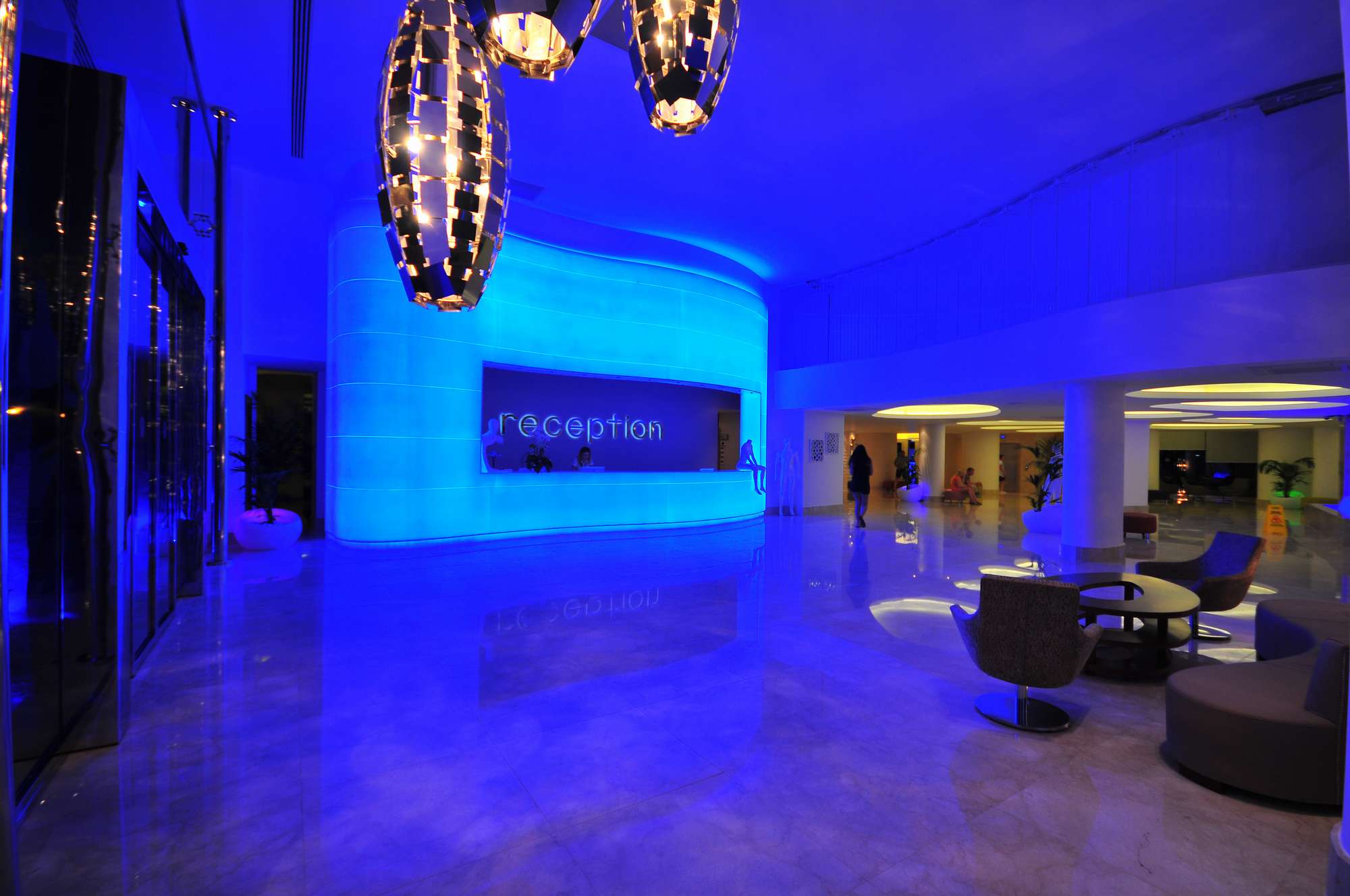 синяя гостиница
