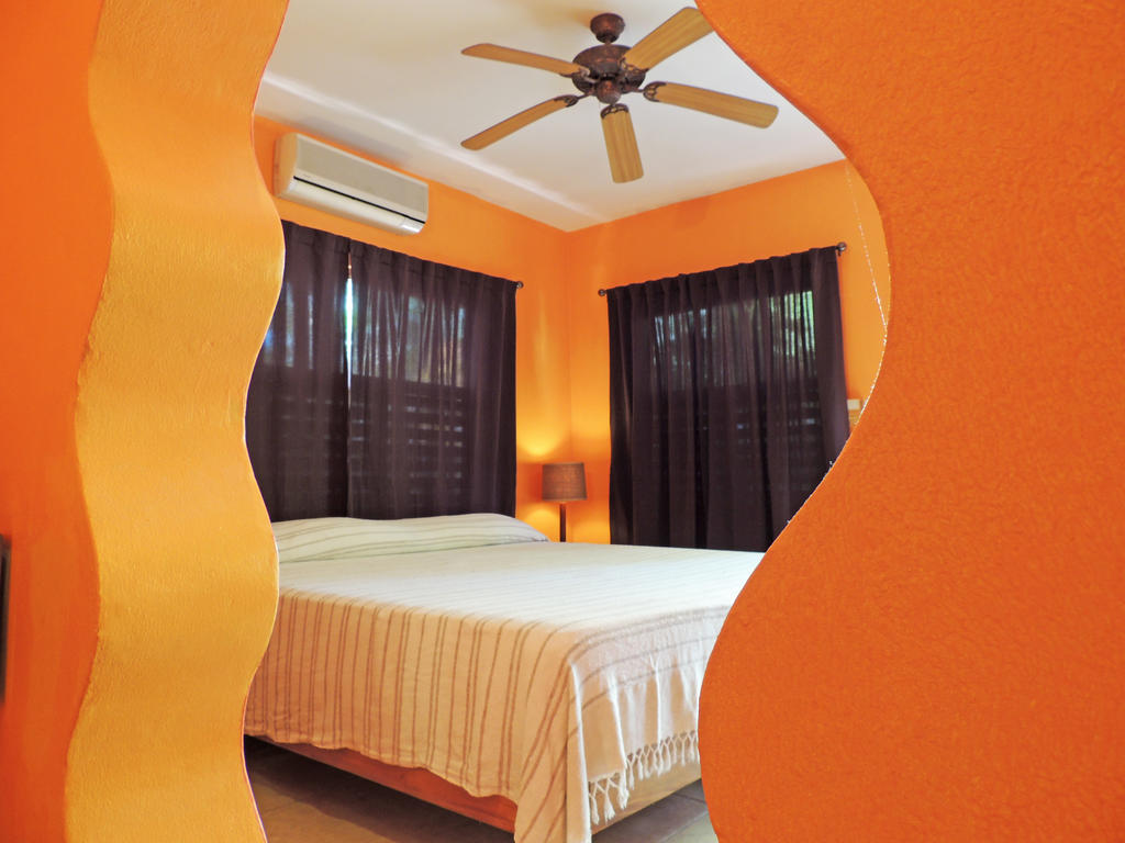 Бар санрайз черноморское. Санрайз анапа клуб ночной. Sunrise club. Sunrise club омск. Apart sunrise.