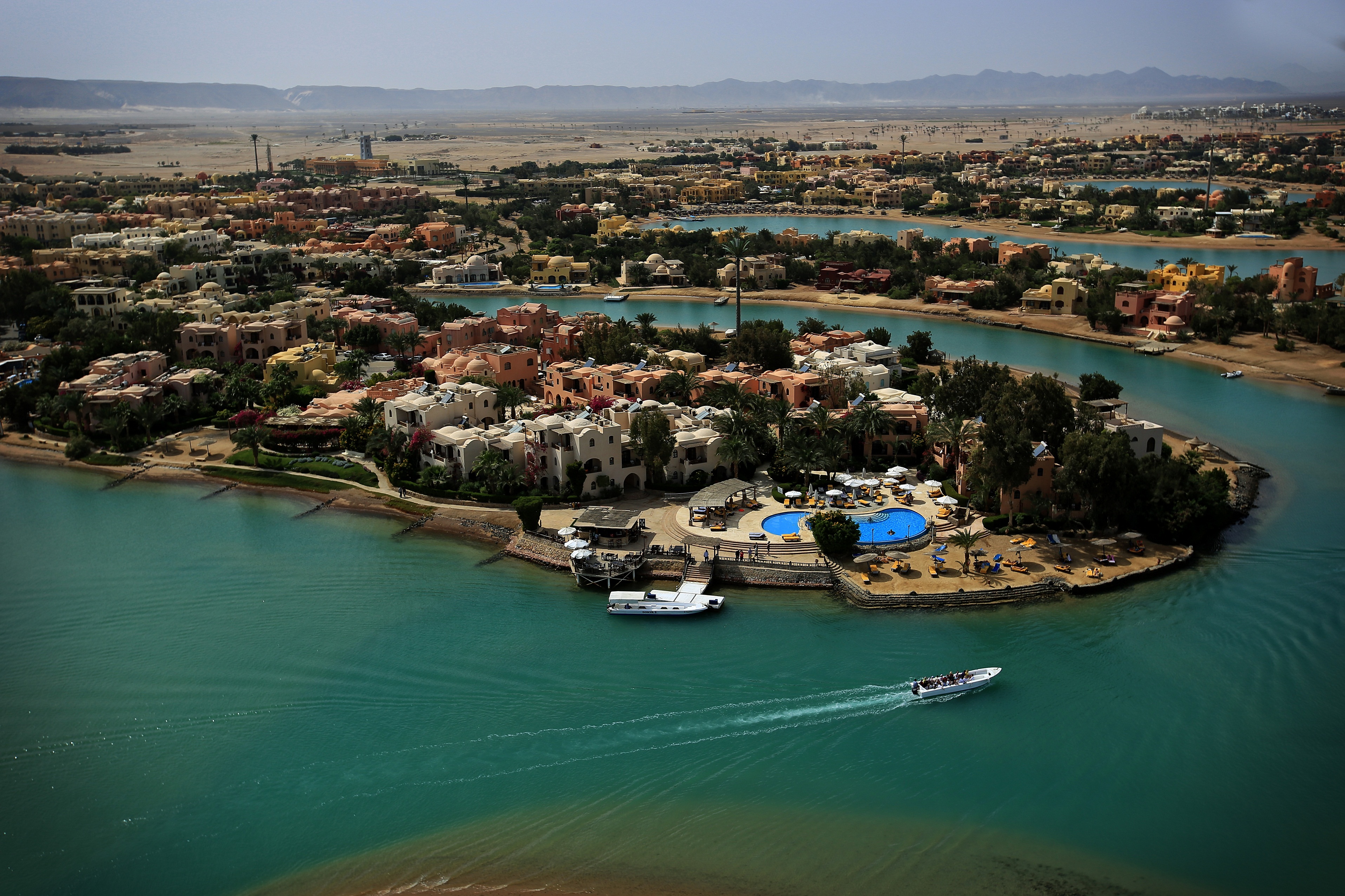 Эль гуну фото. El Gouna Египет. Эль Гуна Хургада. Sultan Bey Hotel 4 Египет Эль Гуна. Эль Гуна Египет отели.