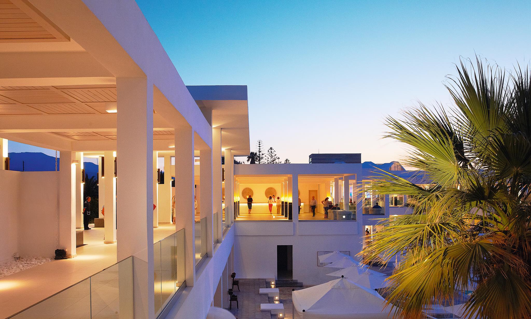 Grecotel Lux.me White Palace 5*. Grecotel Lux me White Palace Крит. 