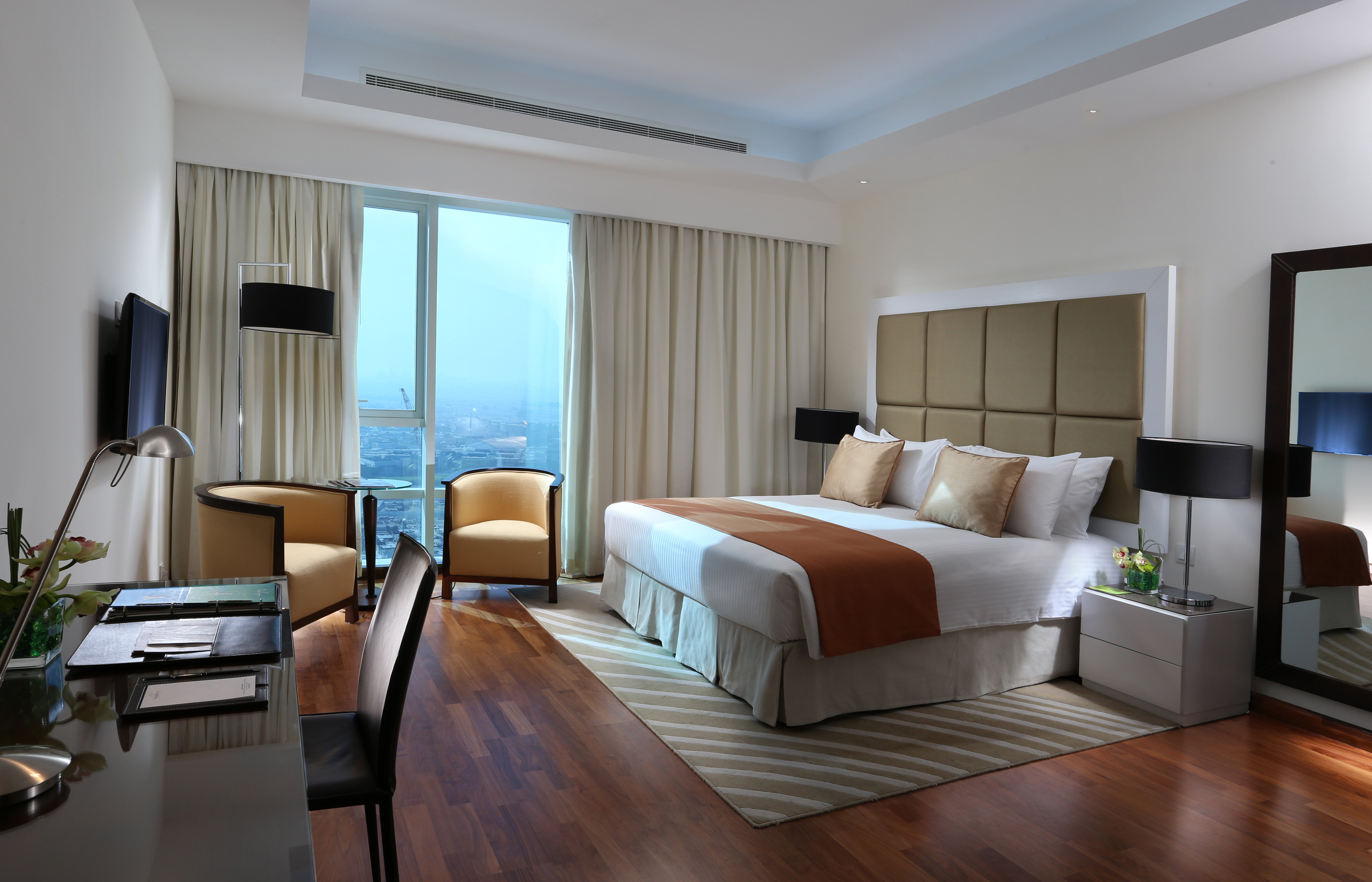 Fraser Suites Dubai 5* (Дубай-город). Sheikh Zayed Road Дубай апартаменты. La Suite Dubai Hotel Apartments. Квартира в Дубае 2022.